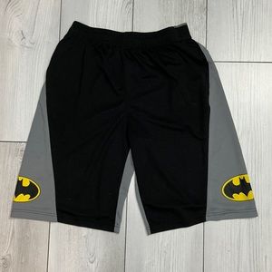 Batman boys XXL (18) basketball shorts with pockets